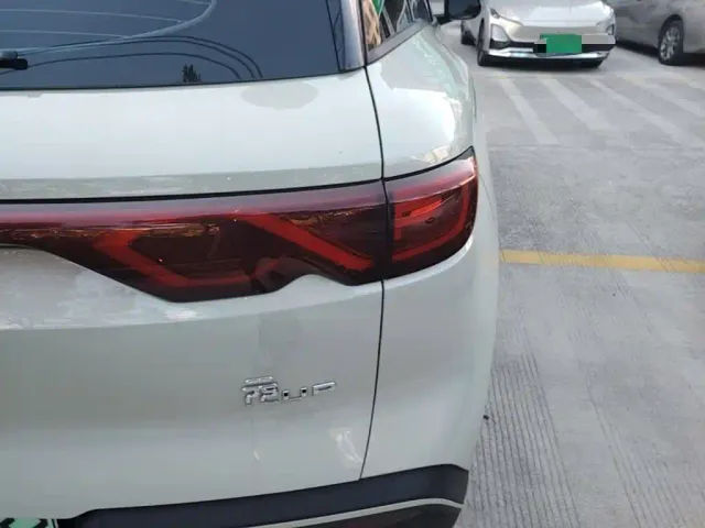 BYD Yuan UP — Фото автомобиля 7