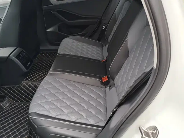Volkswagen Sagitar — Фото автомобиля 16
