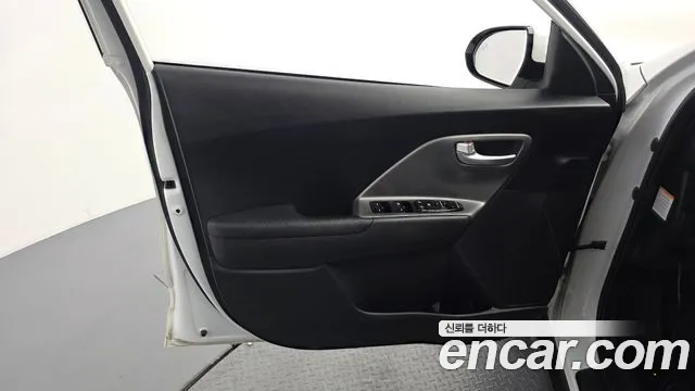 Kia Niro Niro Plus Earth — Фото автомобиля 24