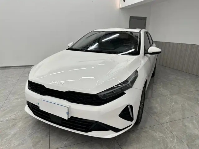 Фотография автомобиля — Kia K3