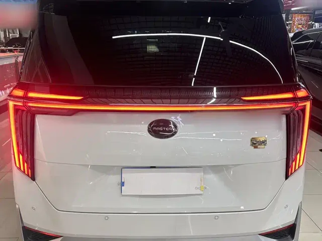 GAC Trumpchi M8 — Фото автомобиля 2