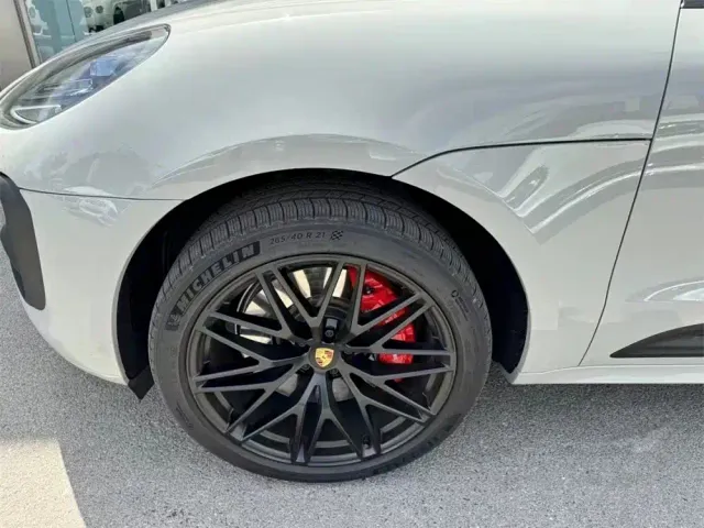 Porsche Macan — Фото автомобиля 9