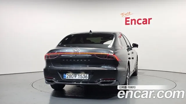 Hyundai Grandeur Новый Grandeur IG — Фото автомобиля 4