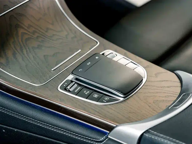Mercedes-Benz GLC-Class — Фото автомобиля 14