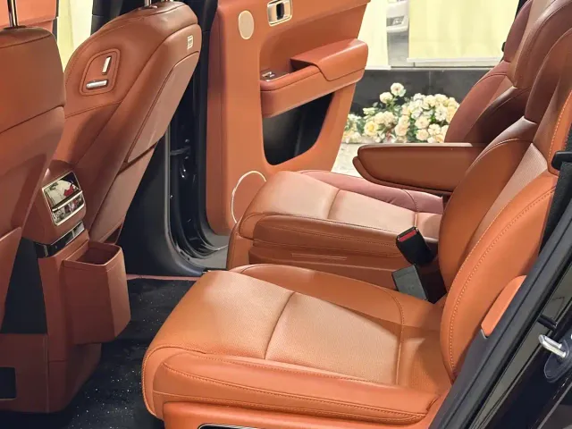 Li Auto L9 — Фото автомобиля 5