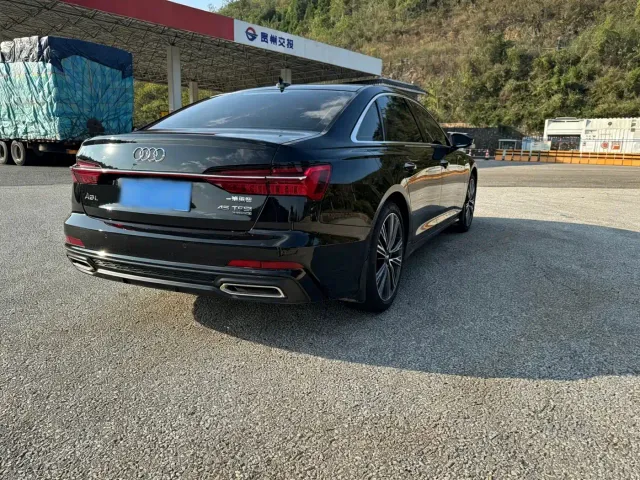 Audi A6L — Фото автомобиля 3