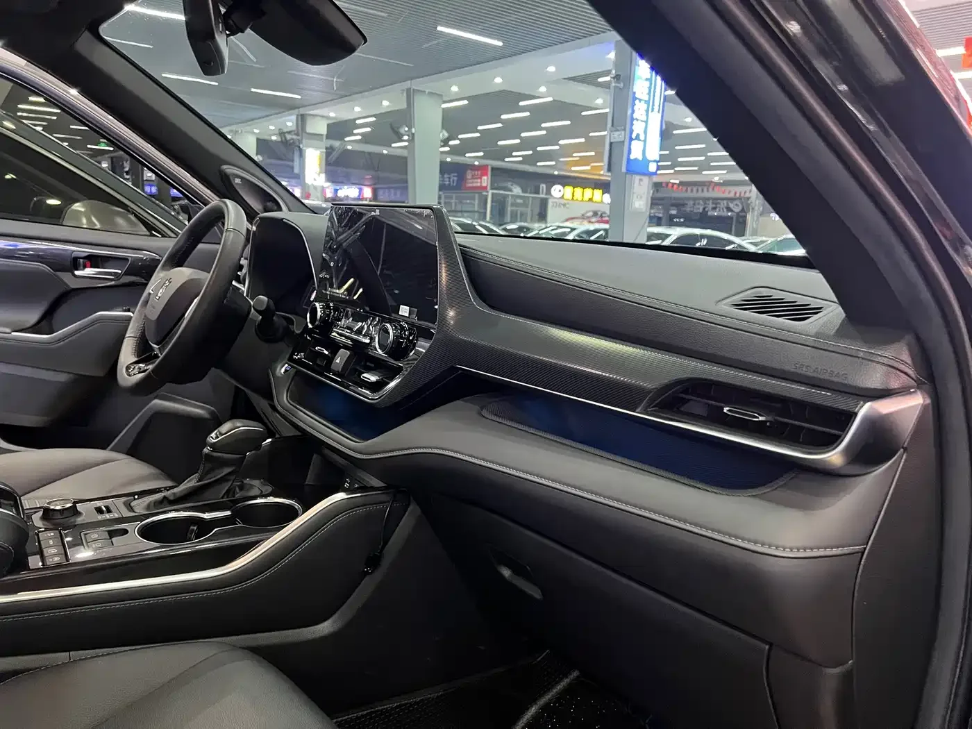 Toyota Crown Kluger 2022 2.0T 4WD Sporty Edition — Фото автомобиля 12