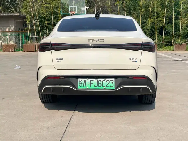 BYD Seal 06 — Фото автомобиля 10