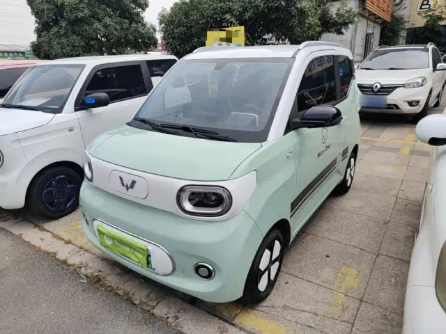 Фотография автомобиля — Wuling Hongguang Mini EV