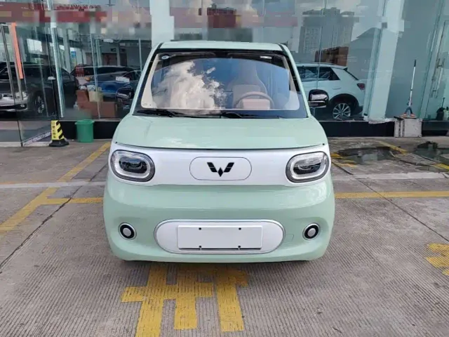 Wuling Hongguang Mini EV — Фото автомобиля 2