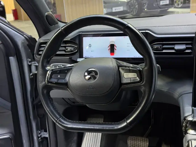 NIO NIO ES8 2020 415KM 6-Seater — Фото автомобиля 13