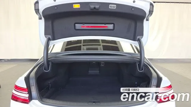 Genesis G80 RG3 — Фото автомобиля 26