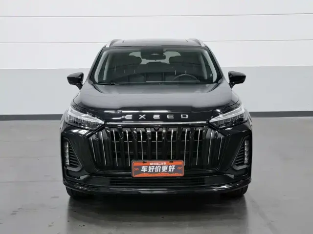 Exeed VX — Фото автомобиля 3