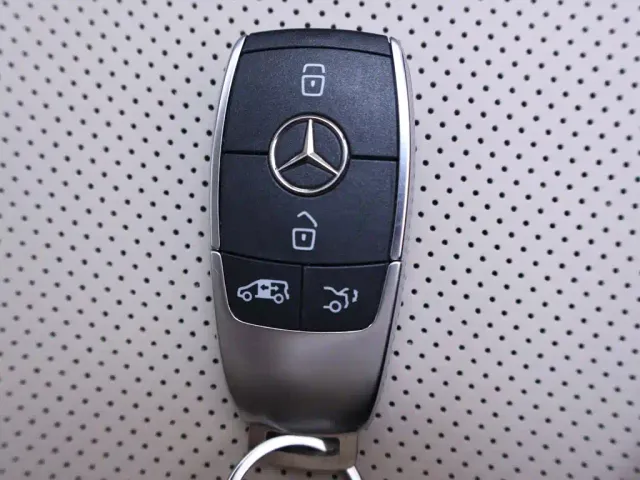 Mercedes-Benz V-Class — Фото автомобиля 27