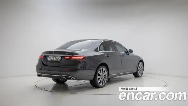 Mercedes-Benz E-Class W213 — Фото автомобиля 2