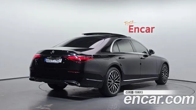 Mercedes-Benz S-Class — Фото автомобиля 2