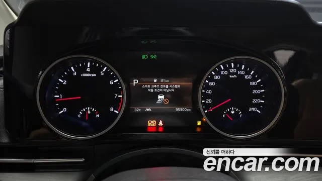 Kia Canival Carnival 4 поколение Бензин 9 мест Prestige — Фото автомобиля 8