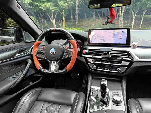 BMW 5 Series — Фото автомобиля 8