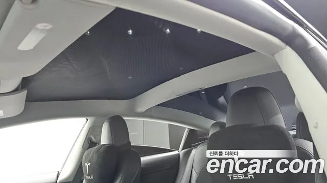 Tesla Model 3 — Фото автомобиля 16
