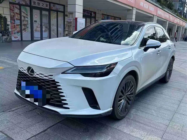 Фотография автомобиля — Lexus RX