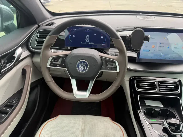 BYD Qin PLUS — Фото автомобиля 10