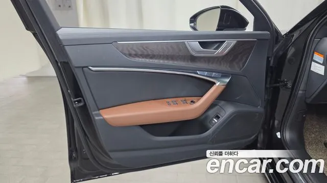 Audi A6 C8 — Фото автомобиля 12