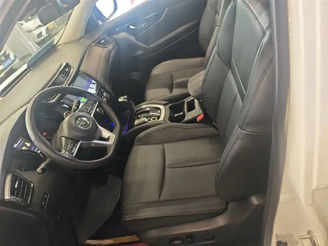 Nissan X-Trail — Фото автомобиля 14