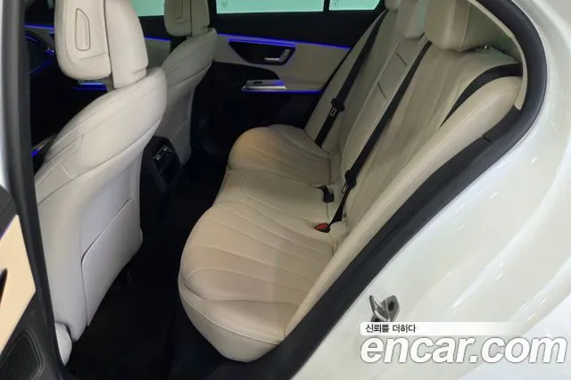 Mercedes-Benz E-Class W214 — Фото автомобиля 10