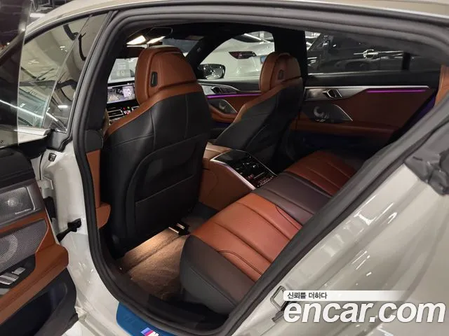 BMW 8-Series — Фото автомобиля 15