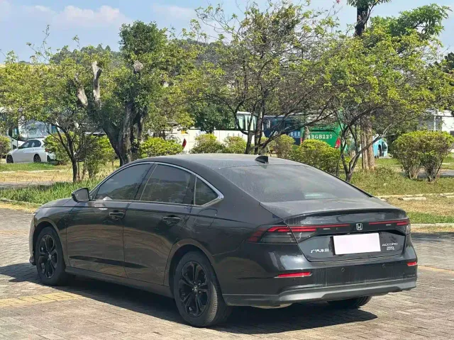 Honda Accord — Фото автомобиля 7