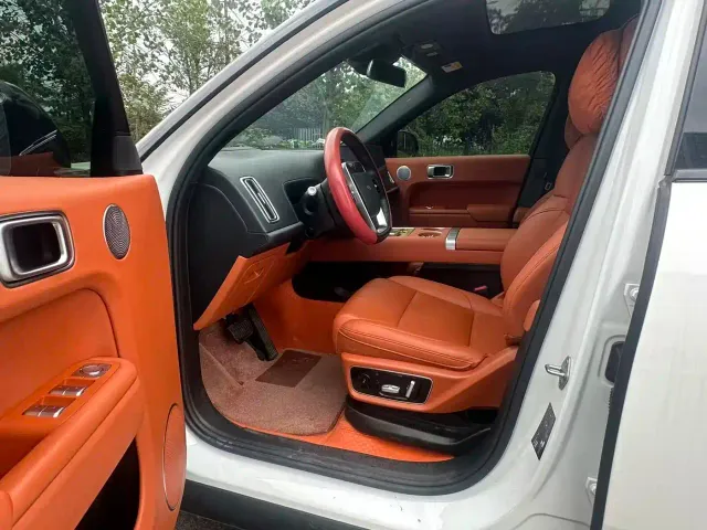Li Auto L7 — Фото автомобиля 4