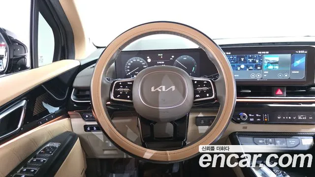 Kia Carnival — Фото автомобиля 19