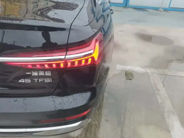 Audi A6L — Фото автомобиля 7