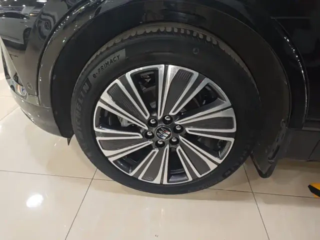Buick E5 — Фото автомобиля 22