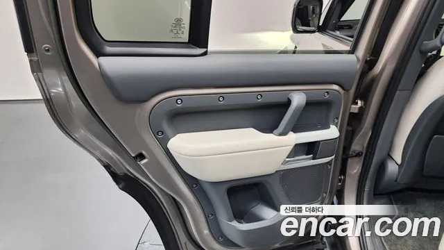 Land Rover Defender Defender (L663) — Фото автомобиля 18