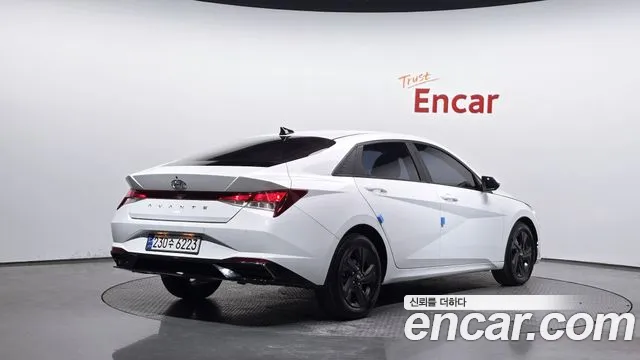 Hyundai Avante — Фото автомобиля 2