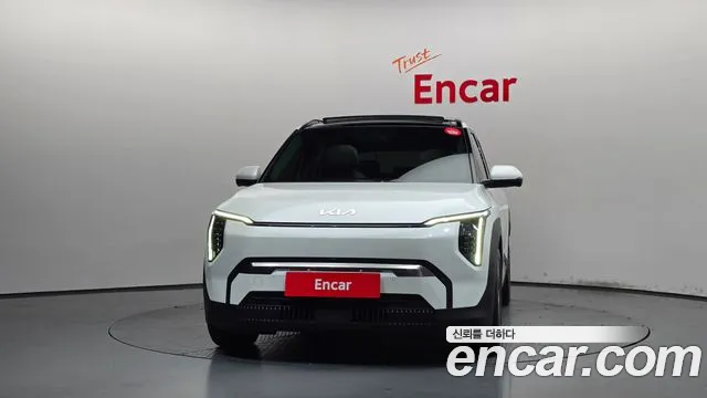 Kia EV3 — Фото автомобиля 3