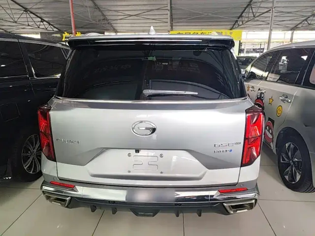 GAC Trumpchi GS8 — Фото автомобиля 5