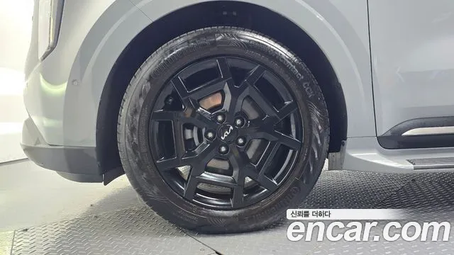 Kia Carnival — Фото автомобиля 5