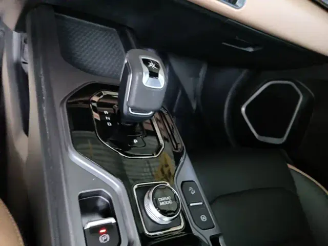 Geely ICON — Фото автомобиля 13