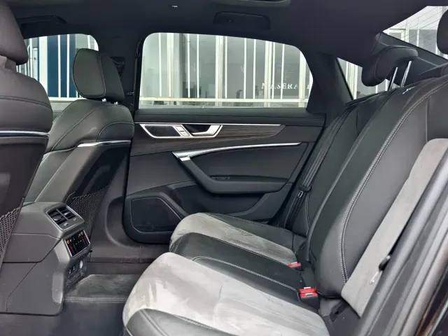 Audi A6L — Фото автомобиля 15