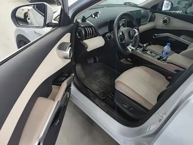 BYD Yuan PLUS — Фото автомобиля 15