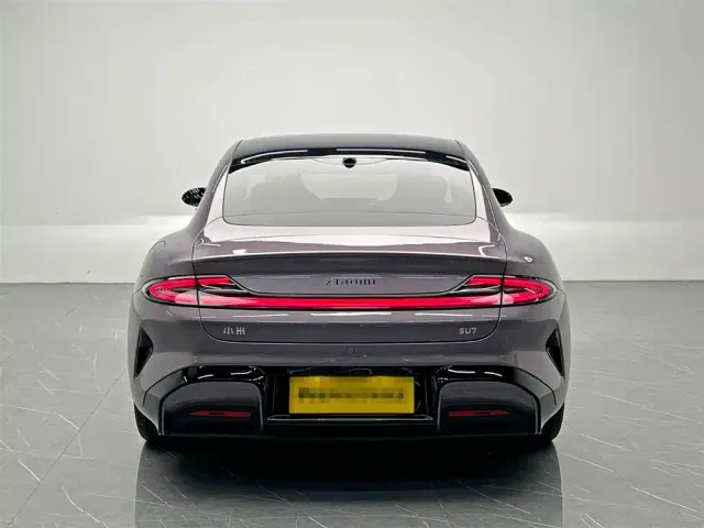 Xiaomi SU7 — Фото автомобиля 5