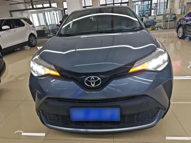 Toyota Toyota C-HR 2021 2.0L Comfort Edition — Фото автомобиля 2