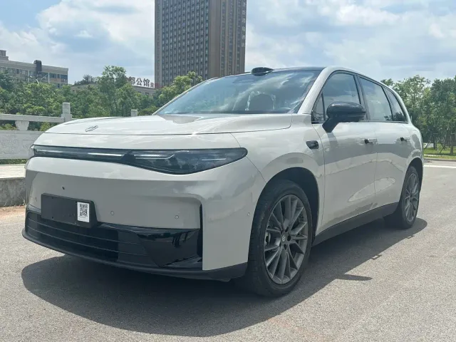Фотография автомобиля — Leapmotor C10
