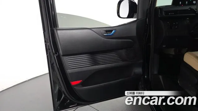 Hyundai Staria — Фото автомобиля 24