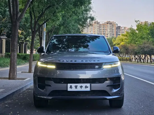 Land Rover Range Rover Sport — Фото автомобиля 4