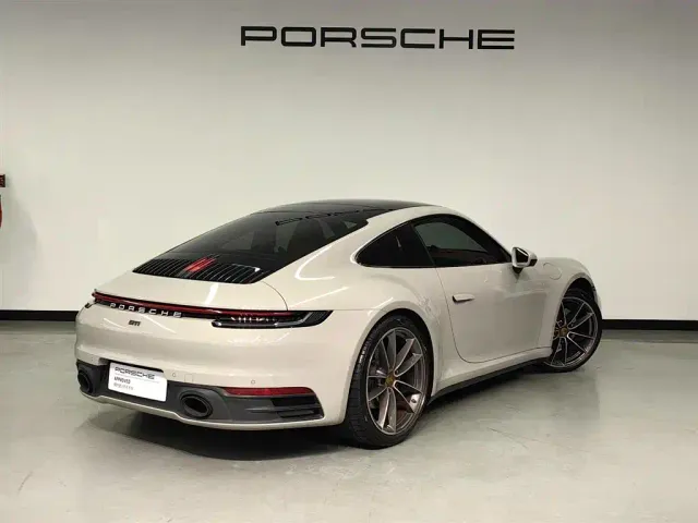 Porsche 911 — Фото автомобиля 5