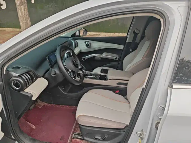 BYD Yuan PLUS — Фото автомобиля 14