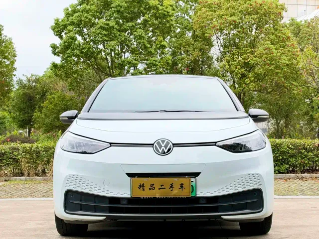 Volkswagen ID.3 — Фото автомобиля 2